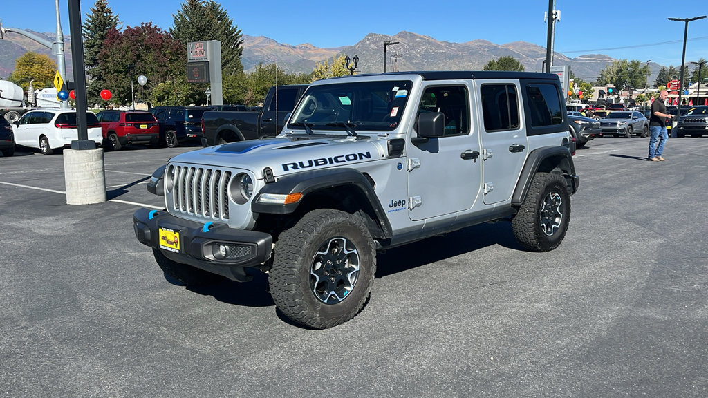 Used 2023 Jeep Wrangler Unlimited Rubicon 4xe w/ Cold Weather Group AWD/4WD image 7