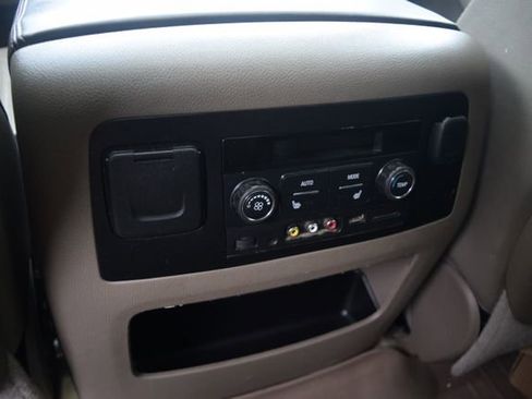 Used 2016 Chevrolet Suburban LTZ AWD/4WD image 19