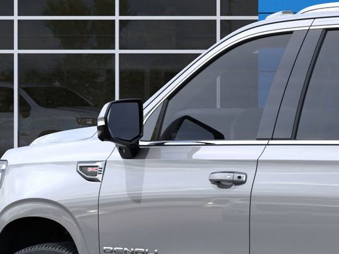 New 2026 GMC Yukon XL Denali image 13