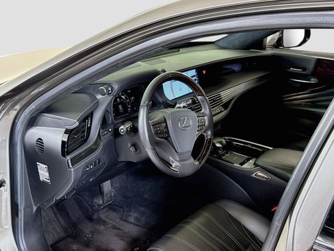 Used 2018 Lexus LS 500 AWD w/ Luxury Package image 15