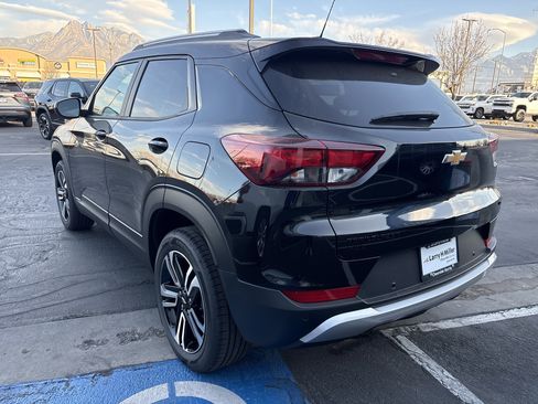 New 2026 Chevrolet TrailBlazer LT w/ Convenience Package AWD/4WD image 3