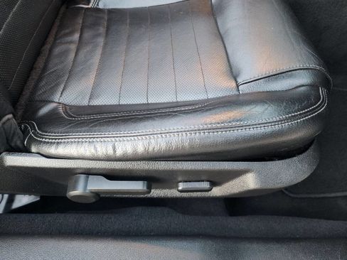 Used 2010 Ford Mustang GT Premium image 36