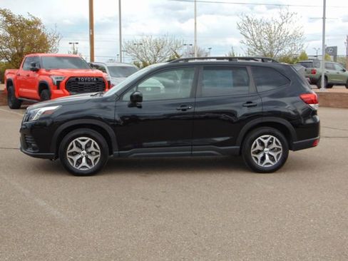 Certified 2023 Subaru Forester Premium AWD/4WD image 7