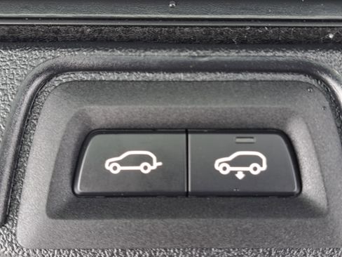 New 2026 BMW X5 xDrive50e w/ M Sport Package image 9