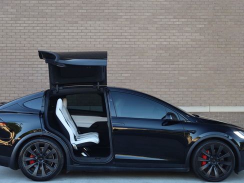 Used 2023 Tesla Model X AWD/4WD image 6
