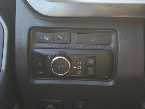 Certified 2024 Ford F250 Lariat w/ Chrome Package image 28