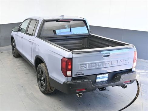 New 2026 Honda Ridgeline Black Edition image 36