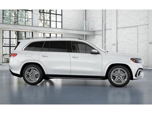 New 2026 Mercedes-Benz GLS 450 4MATIC image 15