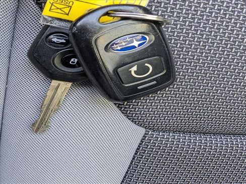 Used 2018 Subaru Crosstrek 2.0i Premium AWD/4WD image 38