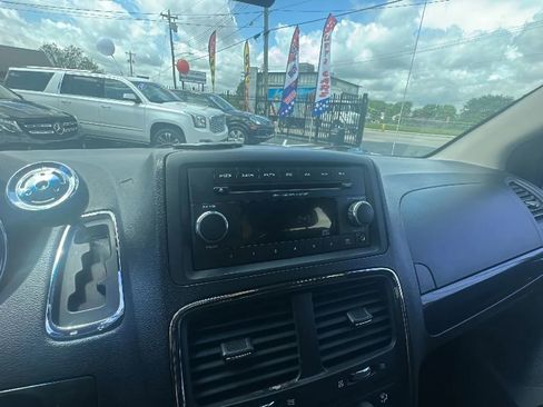 Used 2014 Dodge Grand Caravan American Value Package image 33