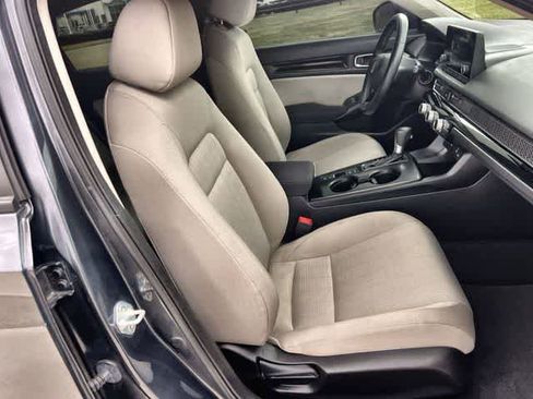 Certified 2022 Honda Civic EX image 12