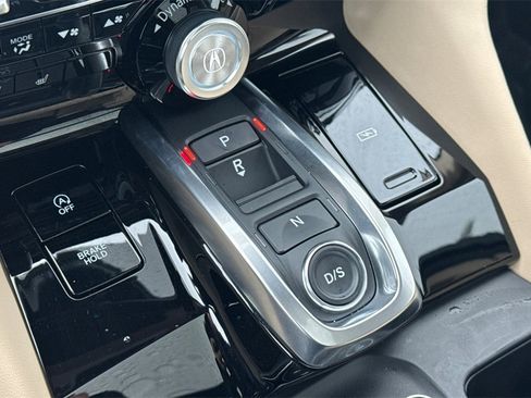 Certified 2024 Acura MDX SH-AWD w/ Technology Package image 25