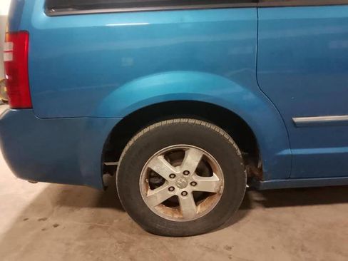 Used 2008 Dodge Grand Caravan SXT FWD image 40