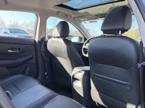 Used 2024 Nissan Sentra SR w/ SR Premium Package image 10