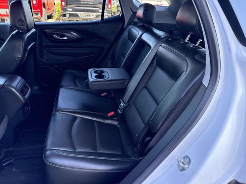 Used 2023 GMC Terrain SLT w/ Elevation Edition AWD/4WD image 16