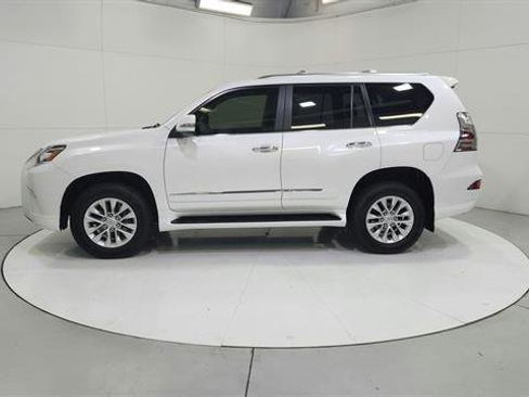 Used 2019 Lexus GX 460 Premium image 4