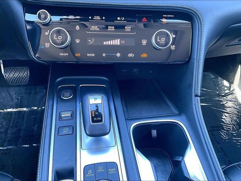 Used 2023 INFINITI QX60 Luxe w/ Vision Package FWD image 32
