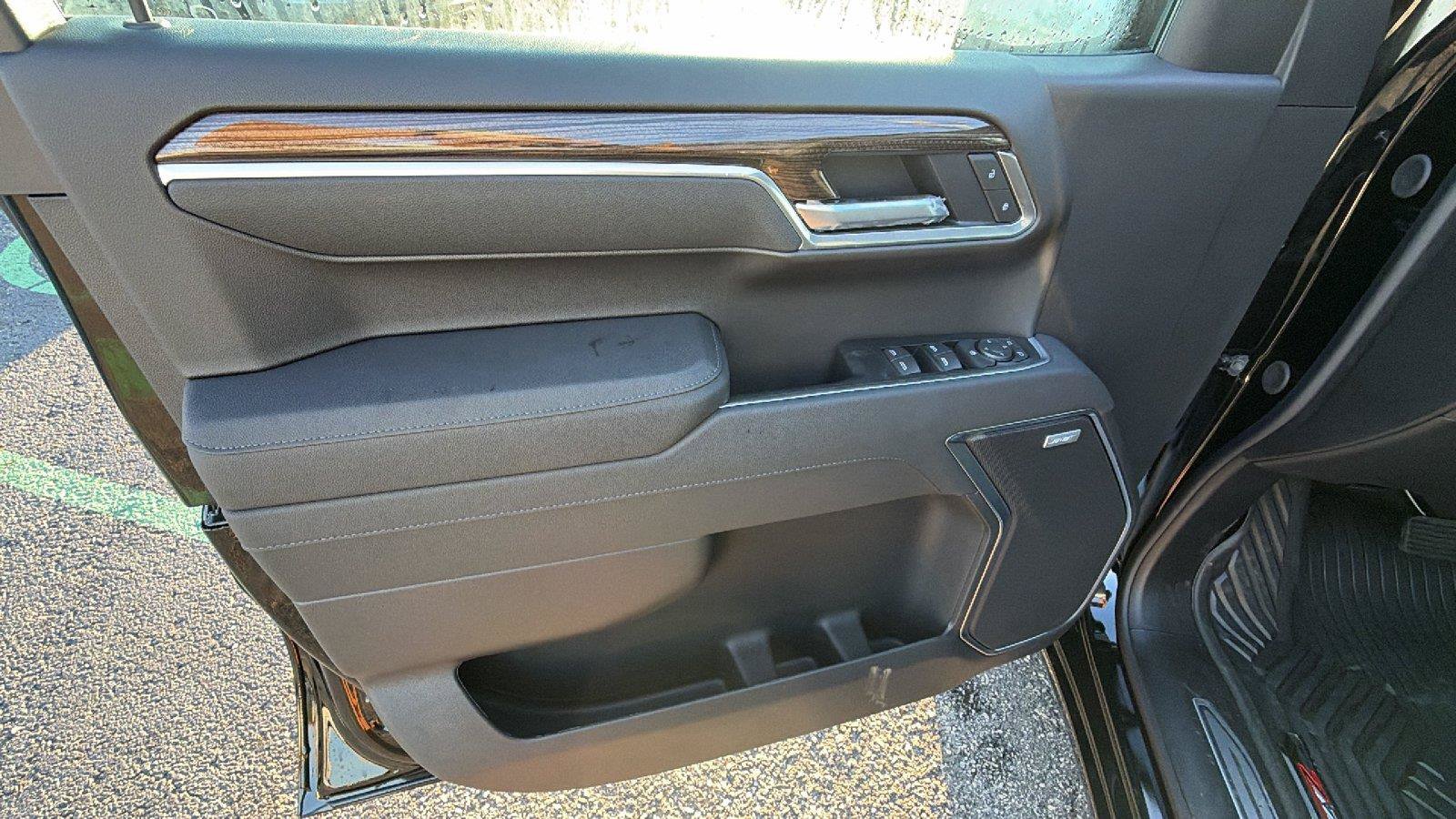 New 2026 Chevrolet Silverado 1500 RST AWD/4WD image 14
