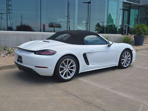 Used 2020 Porsche 718 Boxster RWD image 7