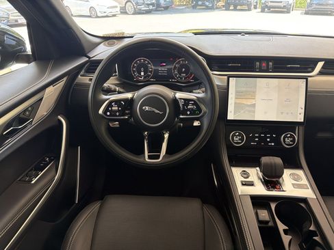 Used 2026 Jaguar F-PACE R-Dynamic S AWD/4WD image 18