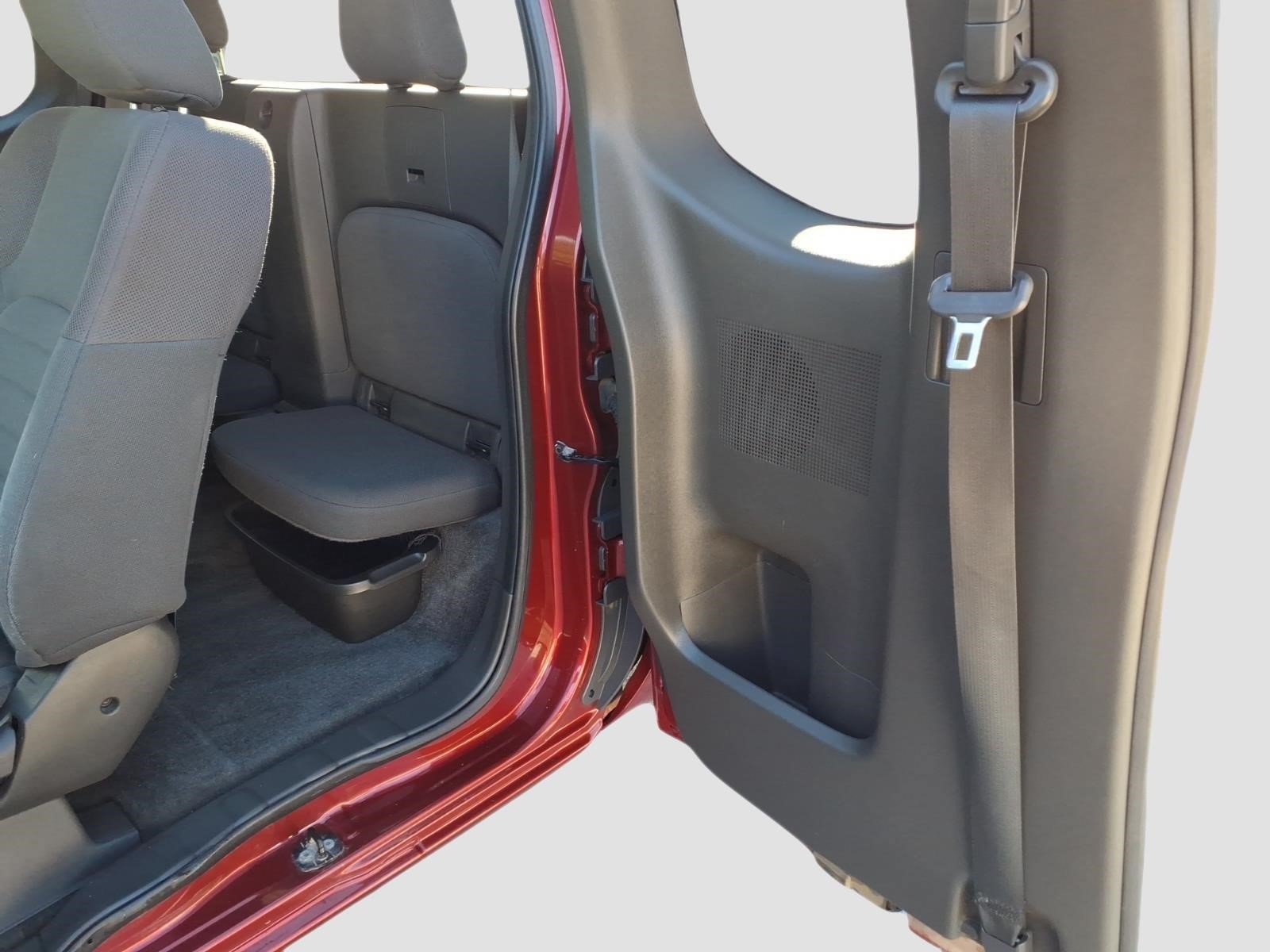 Used 2016 Nissan Frontier S w/ S Preferred Package RWD image 15