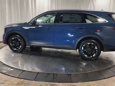 New 2026 Kia Sorento S image 6