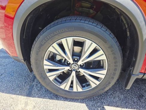 Used 2021 Nissan Rogue SV FWD image 32