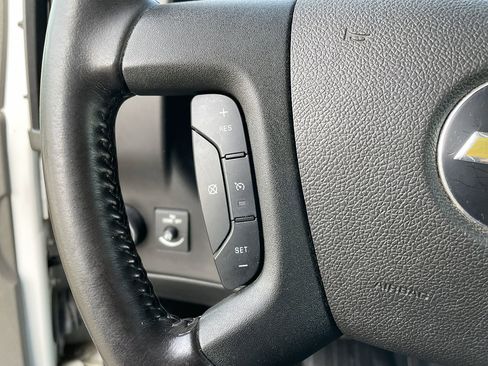 Used 2021 Chevrolet Express 2500 w/ Driver Convenience Package image 29