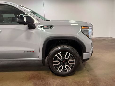 Used 2025 GMC Sierra 1500 AT4 w/ AT4 Preferred Package AWD/4WD image 31