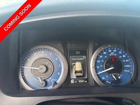 Used 2020 Toyota Sienna LE w/ Carpet Mat Package FWD image 15