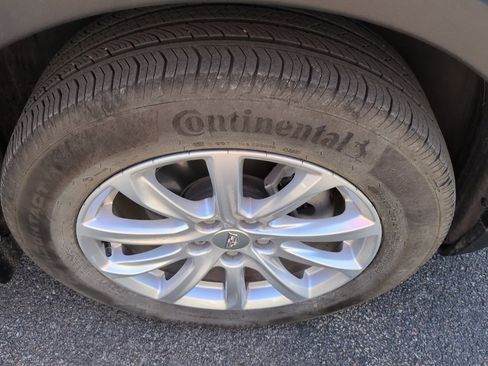 Used 2023 Cadillac XT4 Luxury w/ Cold Weather Package image 16