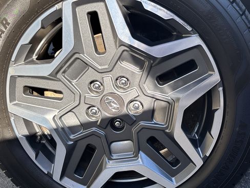 Used 2022 Hyundai Santa Fe SEL Premium image 29