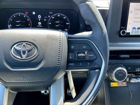 Used 2026 Toyota 4Runner 4WD image 25