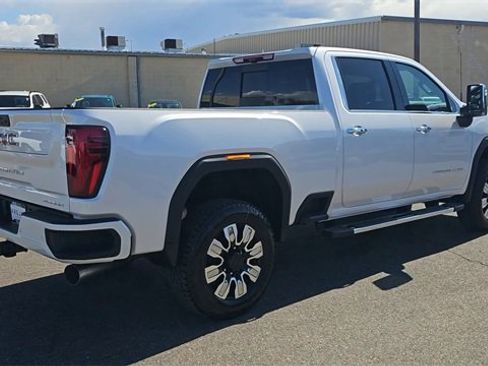 New 2025 GMC Sierra 3500 Denali w/ Denali Reserve Package image 8