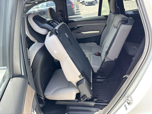 New 2026 Volvo XC90 T8 Plus w/ Protection Package Premier AWD/4WD image 14
