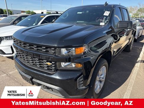 Used 2021 Chevrolet Silverado 1500 Custom image 1