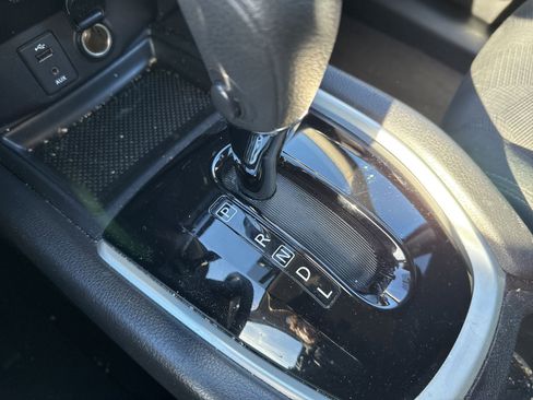 Used 2016 Nissan Rogue SV w/ SV Premium Package image 22