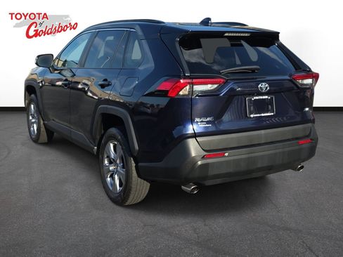 Used 2022 Toyota RAV4 XLE FWD image 7