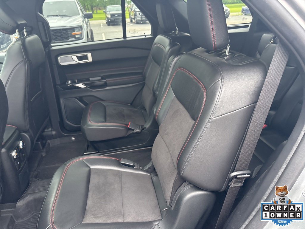 Used 2023 Ford Explorer ST-Line AWD/4WD image 27