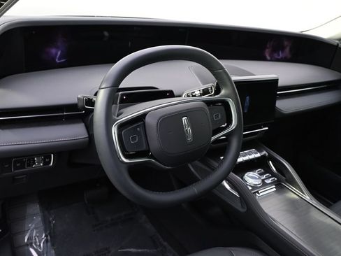 New 2026 Lincoln Nautilus Reserve AWD/4WD image 11