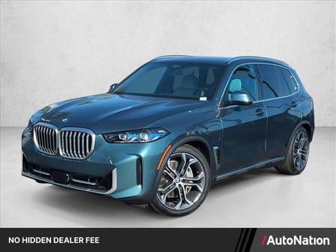 New 2026 BMW X5 xDrive50e w/ Premium Package AWD/4WD image 1