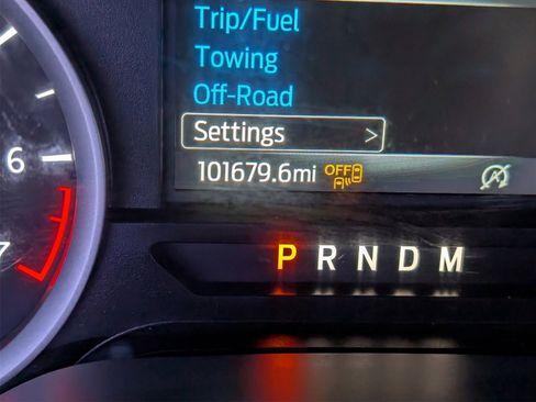 Used 2021 Ford Expedition XLT image 18