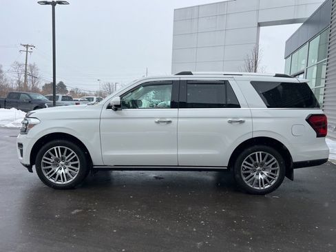 Used 2023 Ford Expedition Limited image 8