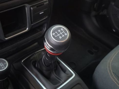 Used 2024 Jeep Wrangler Sport AWD/4WD image 18