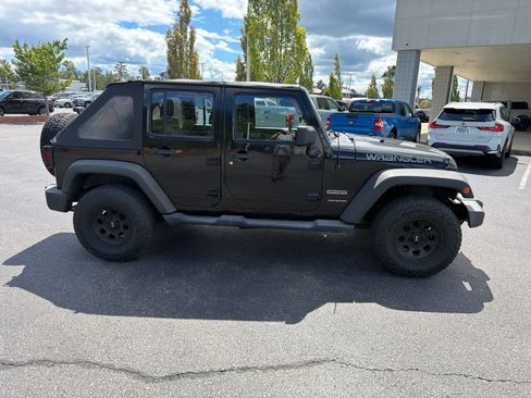 Used 2011 Jeep Wrangler Unlimited Sport AWD/4WD image 8