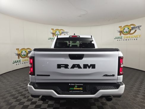 Used 2025 RAM 1500 Big Horn AWD/4WD image 9