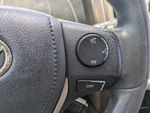Used 2014 Toyota RAV4 XLE FWD image 22