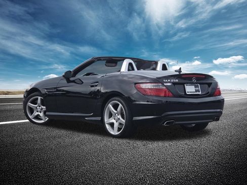 Used 2013 Mercedes-Benz SLK 250 image 13