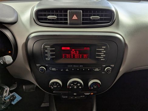 Used 2016 Kia Soul image 23