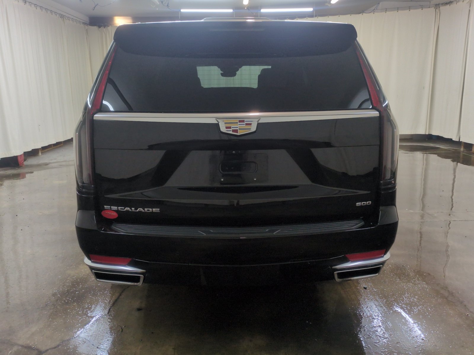 Used 2024 Cadillac Escalade ESV Premium Luxury w/ Performance Package AWD/4WD image 6